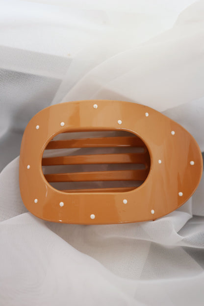 JUMBO LAY FLAT CLAW CLIPS | LIGHT TAUPE POLKA DOTS