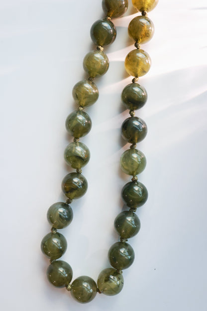 THE BUBBLE NECKLACE IN OLIVE